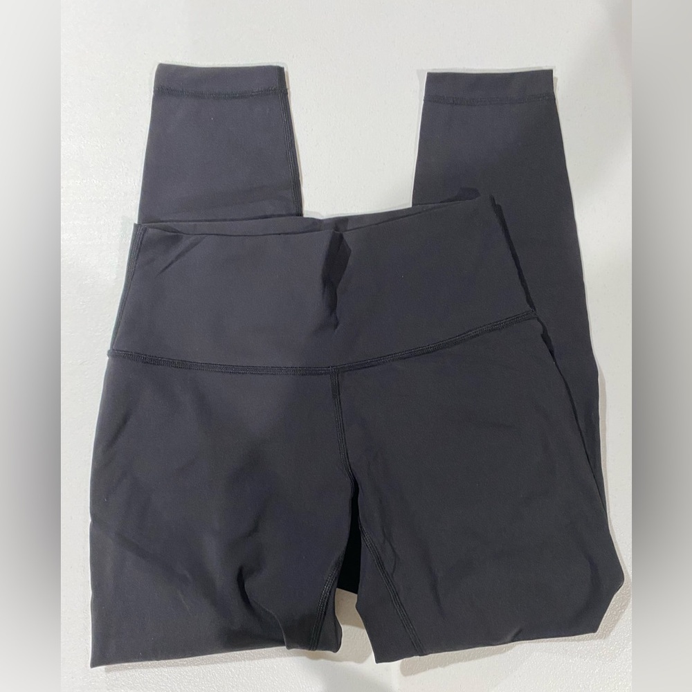 Lululemon leggings black size 6 - Picture 2 of 3